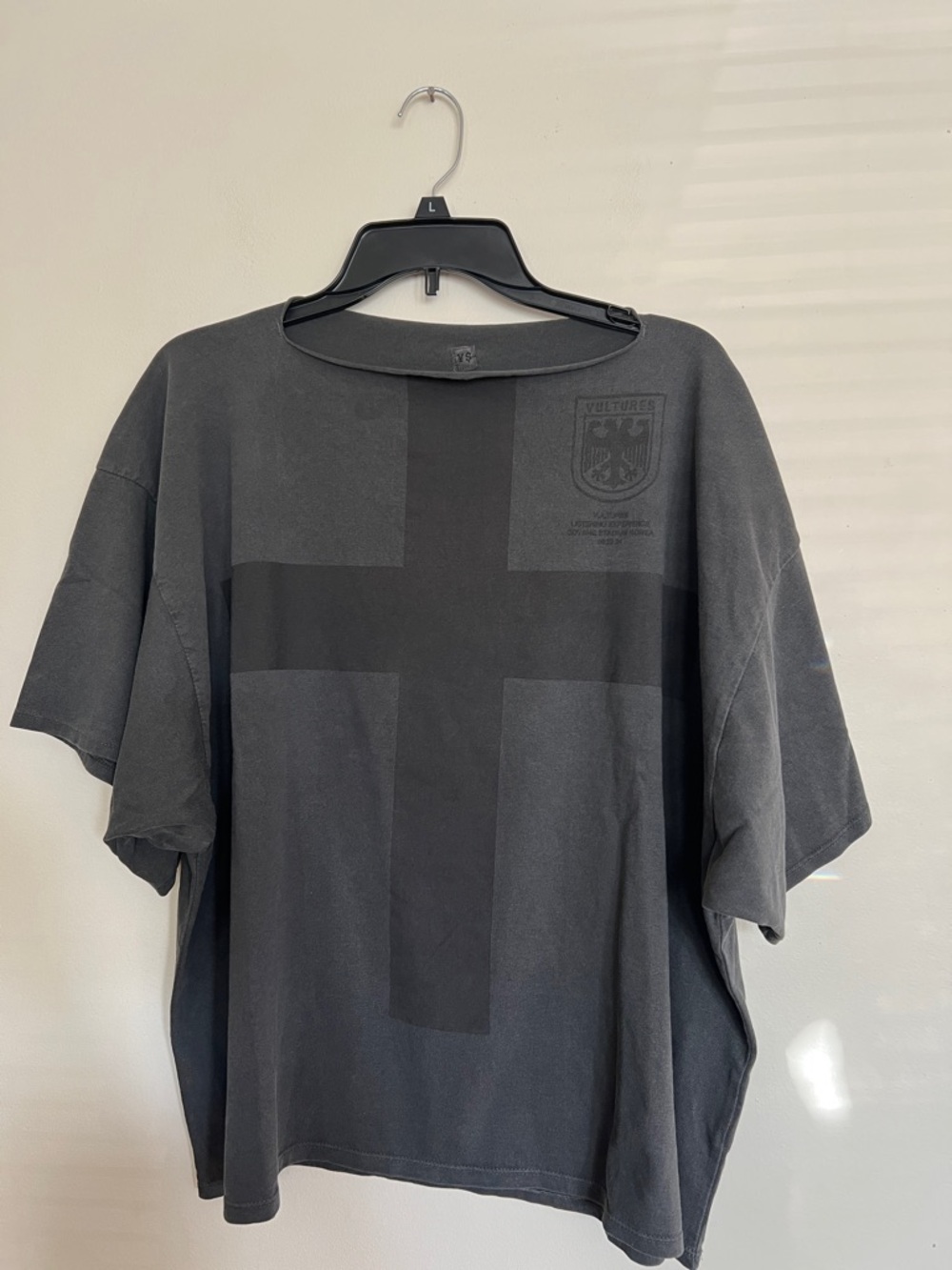 Yeezy Oversized Charcoal Cross Graphic Men’s T-Shirt - Picture 4 of 9